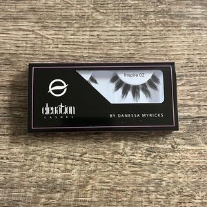 Elevation Lashes Inspire 02